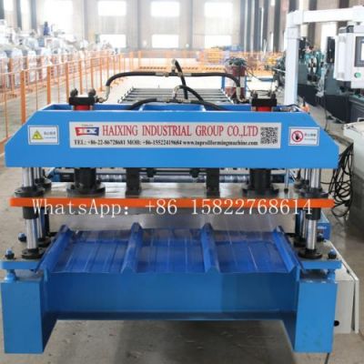 R panel roll former